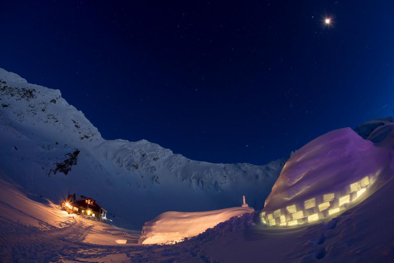 Hotel Of Ice Transylvania Кирцишоара Екстер'єр фото